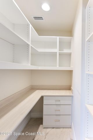 1465 S Harbor City Boulevard 304, Melbourne, FL 32901