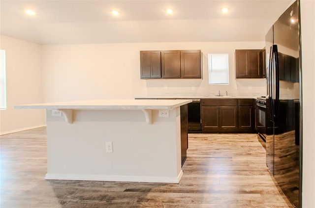 755 Foxtail Drive, Newcastle, OK 73065