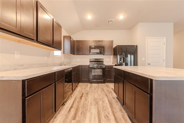 755 Foxtail Drive, Newcastle, OK 73065