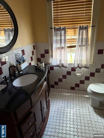 53 Chapman Place, Irvington, NJ 07111