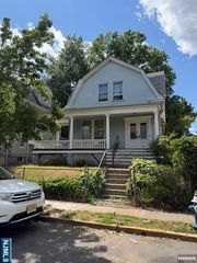 53 Chapman Place, Irvington, NJ 07111