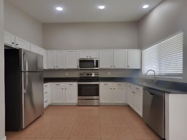 14336 N 154th Lane, Surprise, AZ 85379