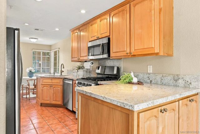 805 N Cleveland St C, Oceanside, CA 92054