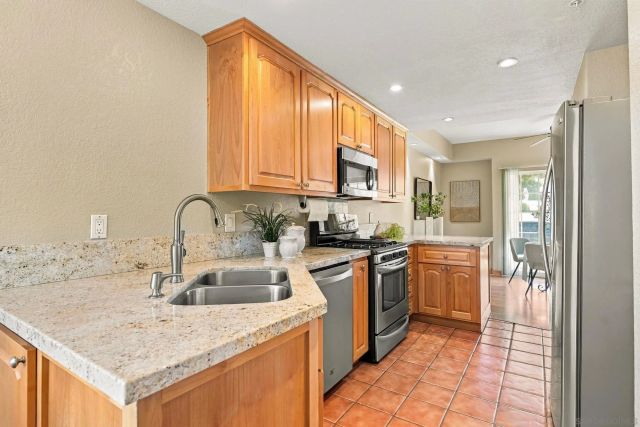 805 N Cleveland St C, Oceanside, CA 92054