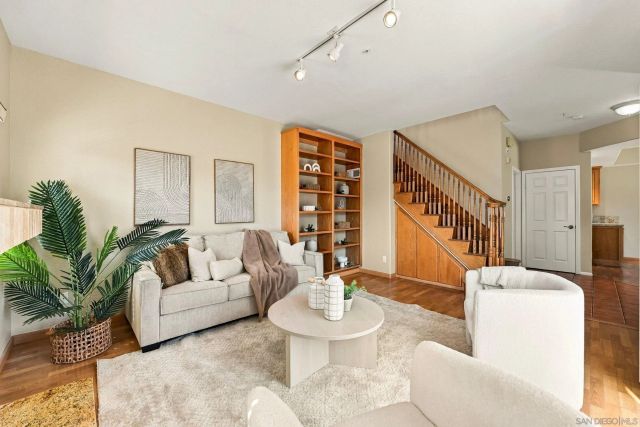 805 N Cleveland St C, Oceanside, CA 92054