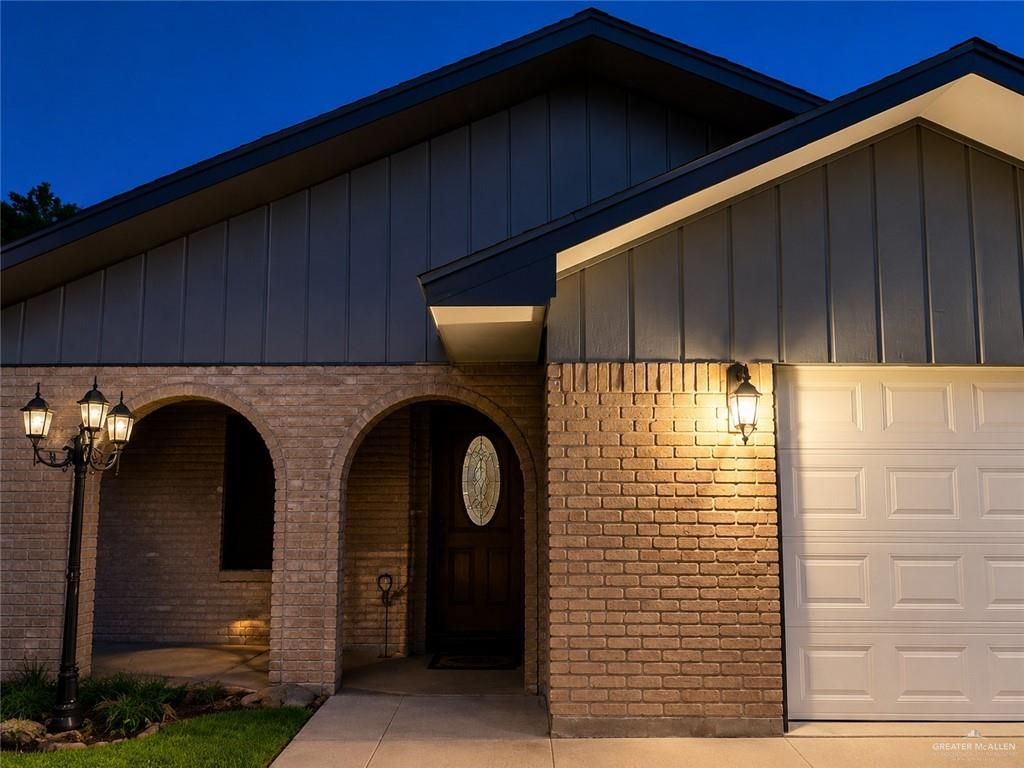 201 Becker Street, Alamo, TX 78516