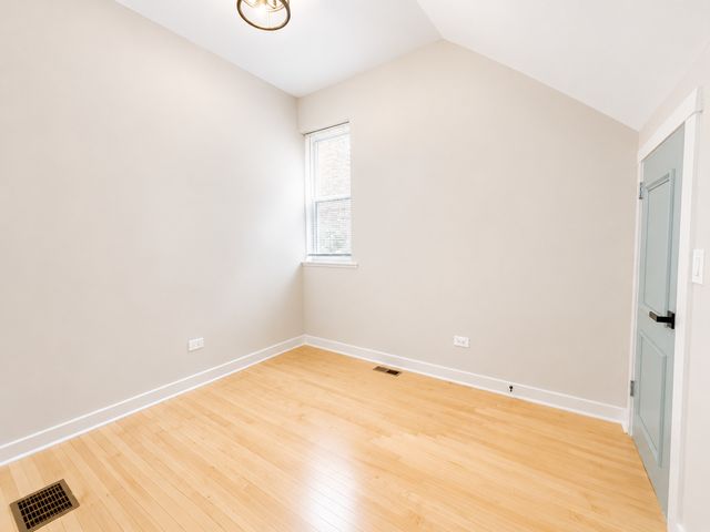 5342 S Fairfield Avenue 1F, Chicago, IL 60632