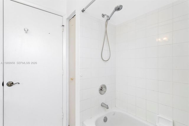 15462 NW 14th Ct, Pembroke Pines, FL 33028