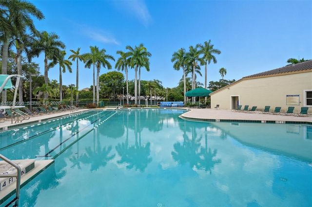 15462 NW 14th Ct, Pembroke Pines, FL 33028