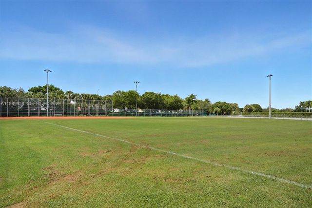 15462 NW 14th Ct, Pembroke Pines, FL 33028