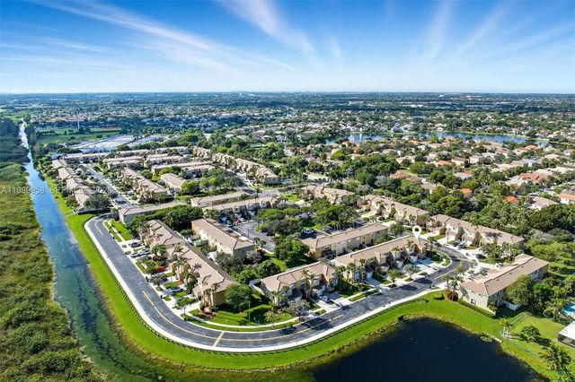 15462 NW 14th Ct, Pembroke Pines, FL 33028