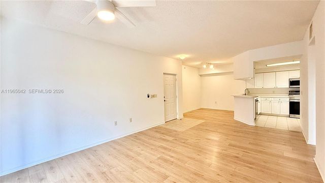 2728 Anzio Ct 308, Palm Beach Gardens, FL 33410
