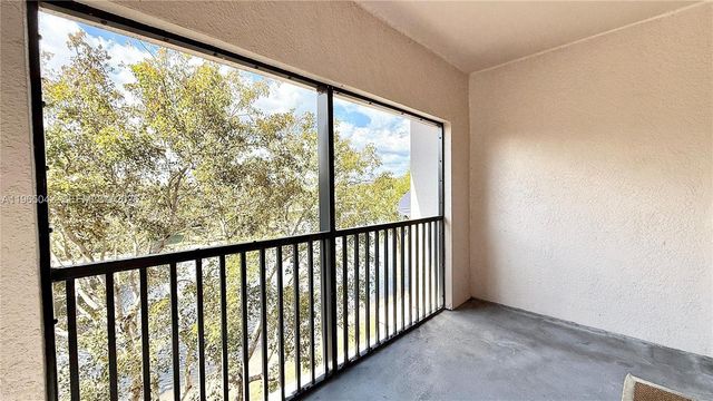 2728 Anzio Ct 308, Palm Beach Gardens, FL 33410