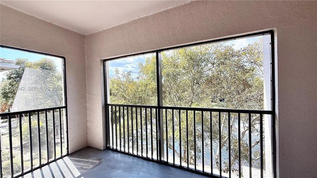 2728 Anzio Ct 308, Palm Beach Gardens, FL 33410