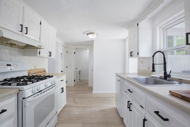 224 Main Street, Medway, MA 02053