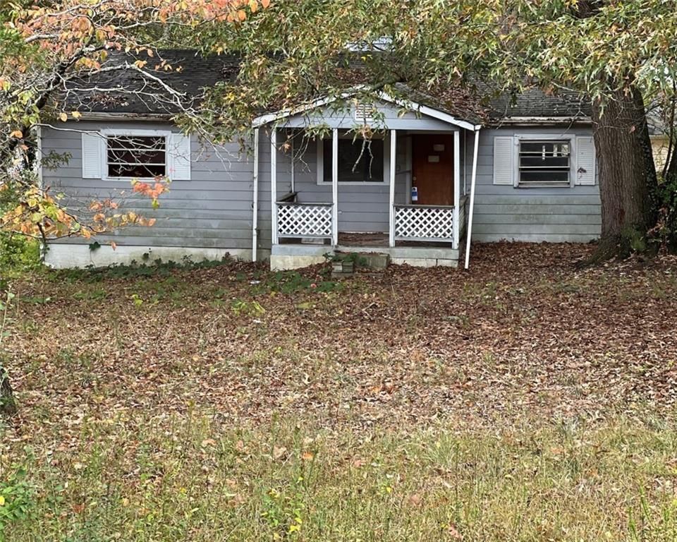 1099 Warren Drive, Riverdale, GA 30296