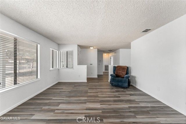 39004 164th, Palmdale, CA 93591