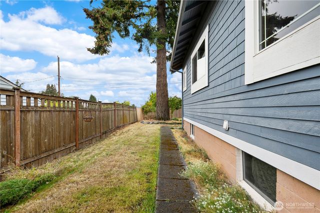 4029 E J Street, Tacoma, WA 98404