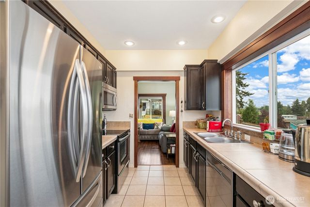 4029 E J Street, Tacoma, WA 98404