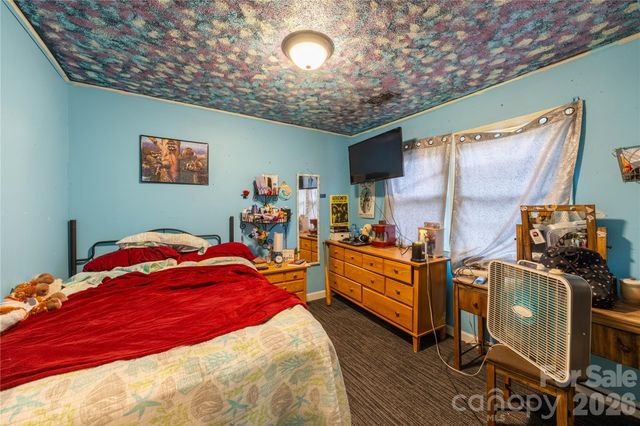 6805 Porterfield Road, Charlotte, NC 28226