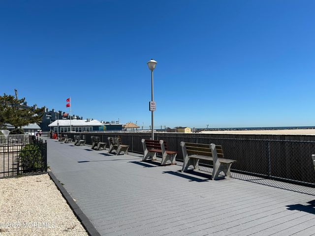 4 Pilgrim Pathway, Point Pleasant Beach, NJ 08742