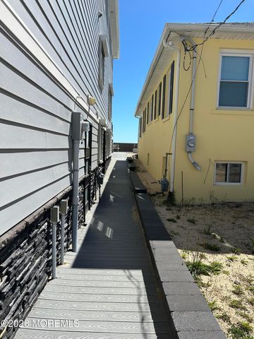 4 Pilgrim Pathway, Point Pleasant Beach, NJ 08742