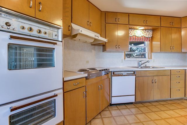 500 McCarver Drive, Ballinger, TX 76821