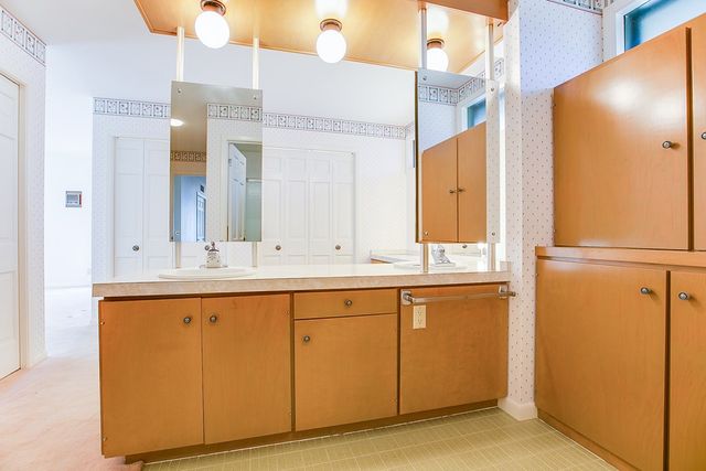 500 McCarver Drive, Ballinger, TX 76821