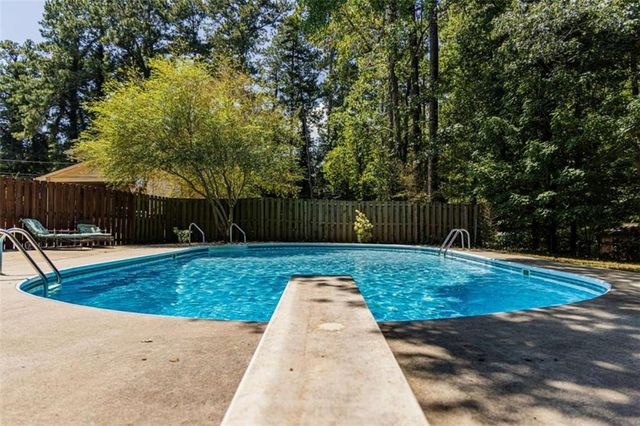 108 Rollingwood Circle, Rome, GA 30165