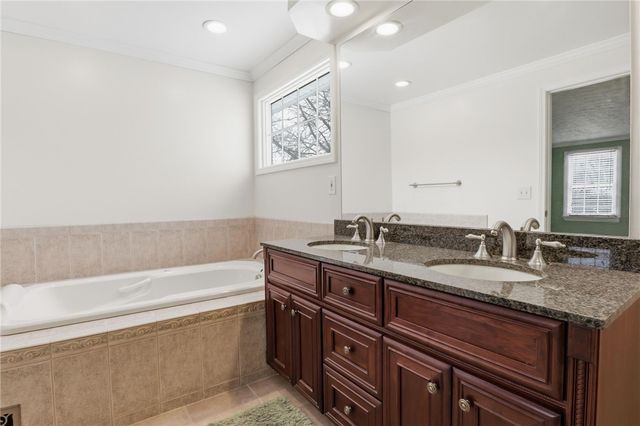 38 Winchester Drive, Perinton, NY 14450