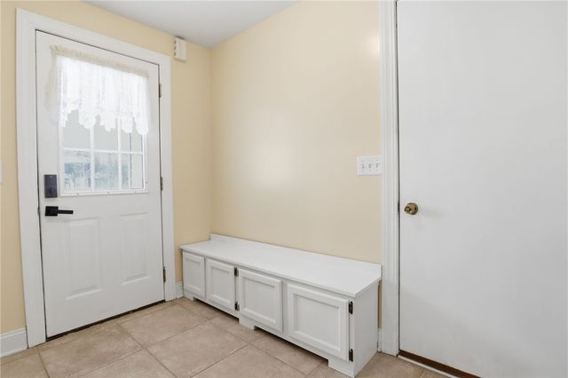 38 Winchester Drive, Perinton, NY 14450