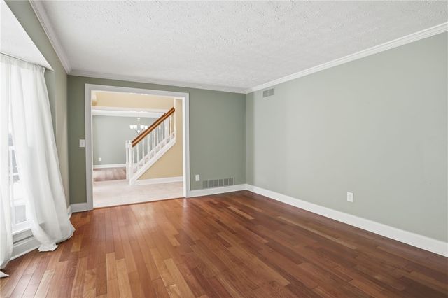 38 Winchester Drive, Perinton, NY 14450