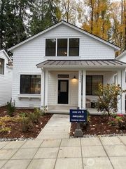 13468 (HS 9) NE 112th Place, Redmond, WA 98052