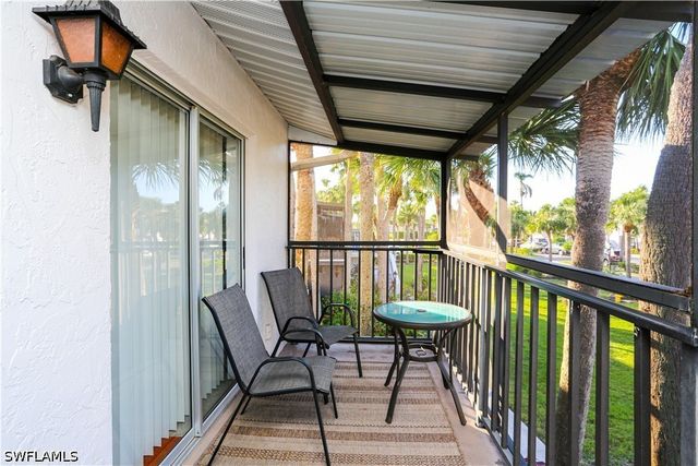 4030 Northlight DR, Naples, FL 34112