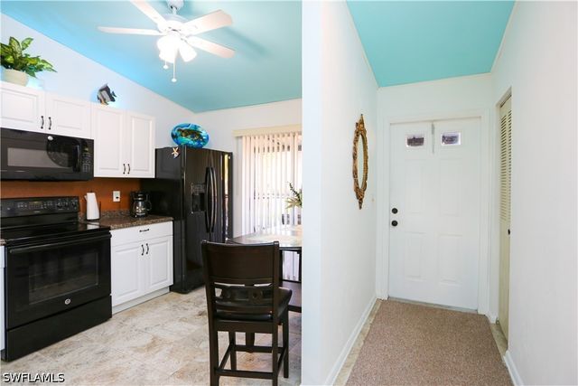 4030 Northlight DR, Naples, FL 34112