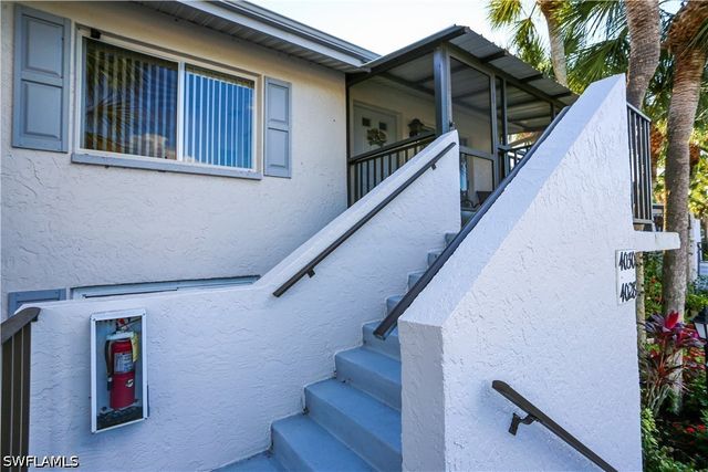 4030 Northlight DR, Naples, FL 34112