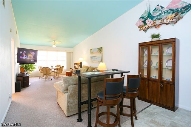 4030 Northlight DR, Naples, FL 34112