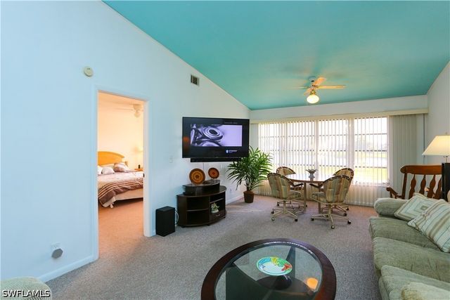 4030 Northlight DR, Naples, FL 34112