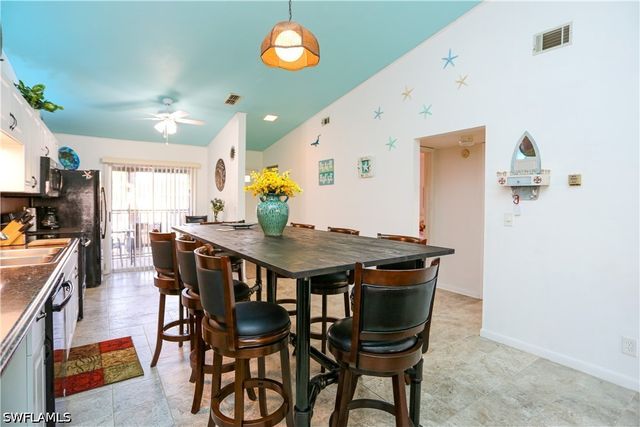 4030 Northlight DR, Naples, FL 34112