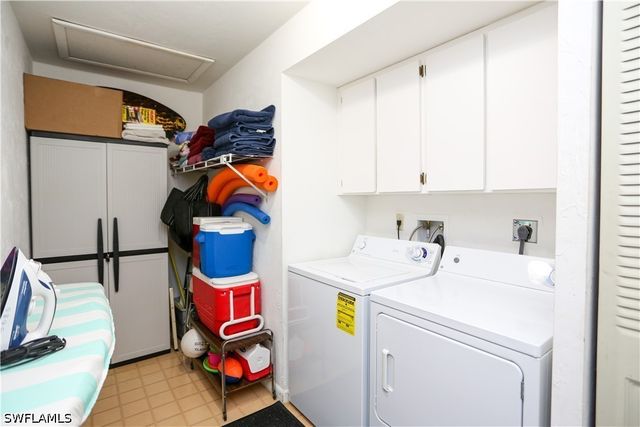 4030 Northlight DR, Naples, FL 34112