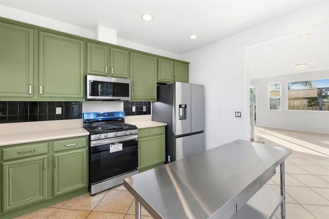 1438 Blackstone Avenue, Chula Vista, CA 91915