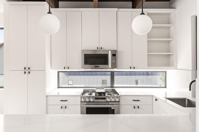 1603 Chelsea LN 2, Austin, TX 78704