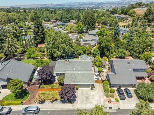 1080 Easy Street, Morgan Hill, CA 95037