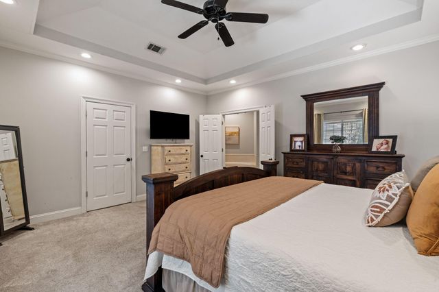 87 Auburn Pl, Hattiesburg, MS 39402