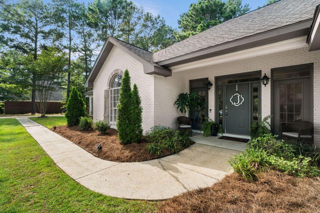 87 Auburn Pl, Hattiesburg, MS 39402