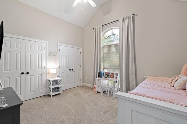 87 Auburn Pl, Hattiesburg, MS 39402