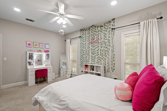 87 Auburn Pl, Hattiesburg, MS 39402