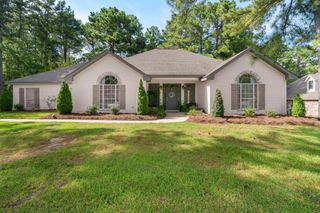 87 Auburn Pl, Hattiesburg, MS 39402