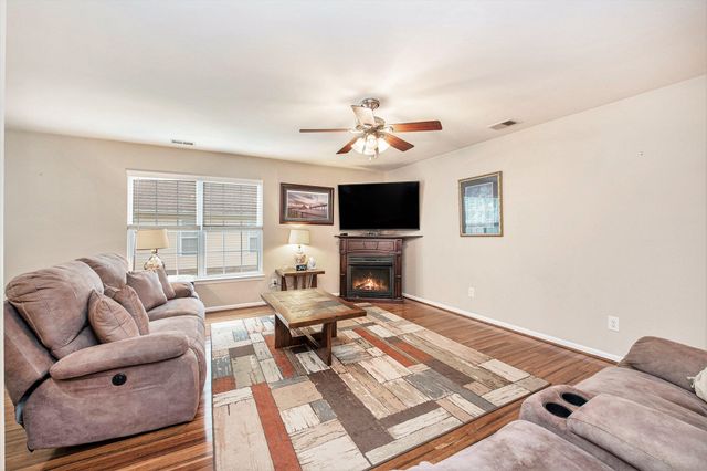 1044 Steelechase Lane, Hanahan, SC 29410