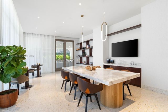 2678 Tigertail Ave 1504, Miami, FL 33133